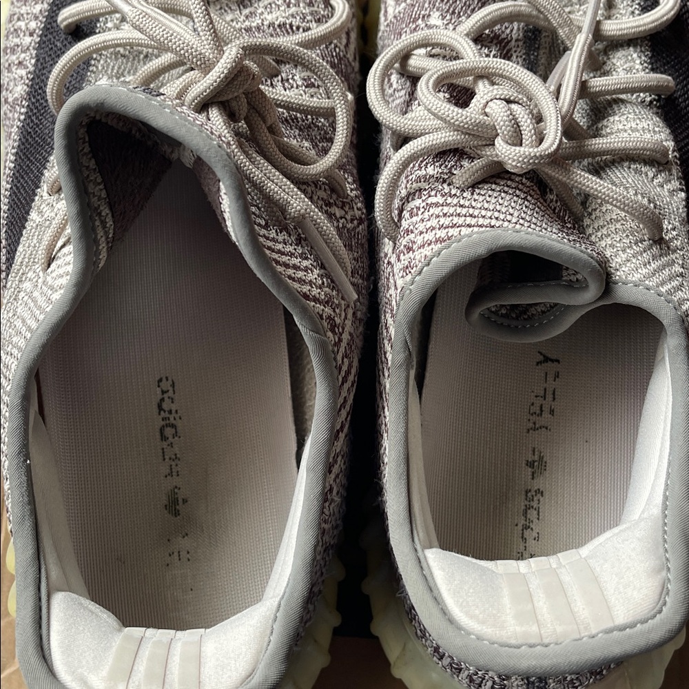 Adidas Yeezy Boost 350 V2 - Brown and Cream 14.5 - Picture 5 of 6